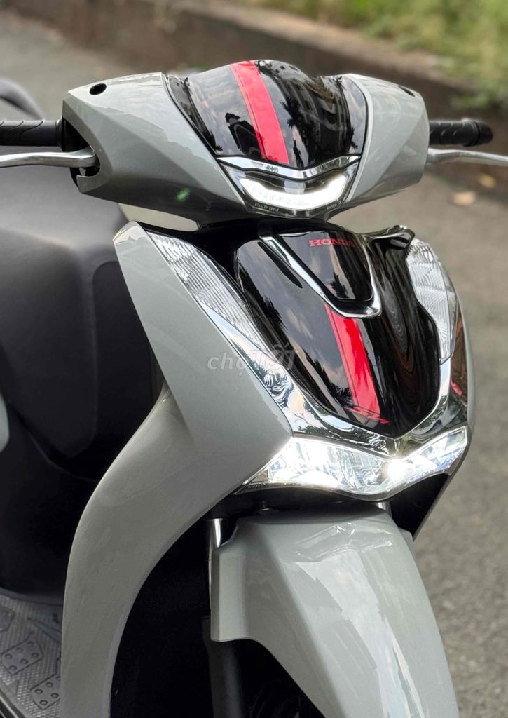 Honda SH 160i ABS 2024 Xám xi măng. Mua bán Xe máy tại Quận Gò Vấp Tp Hồ Chí Minh được đăng bởi CHXM 86 chuyên bán xe trả góp hình 1