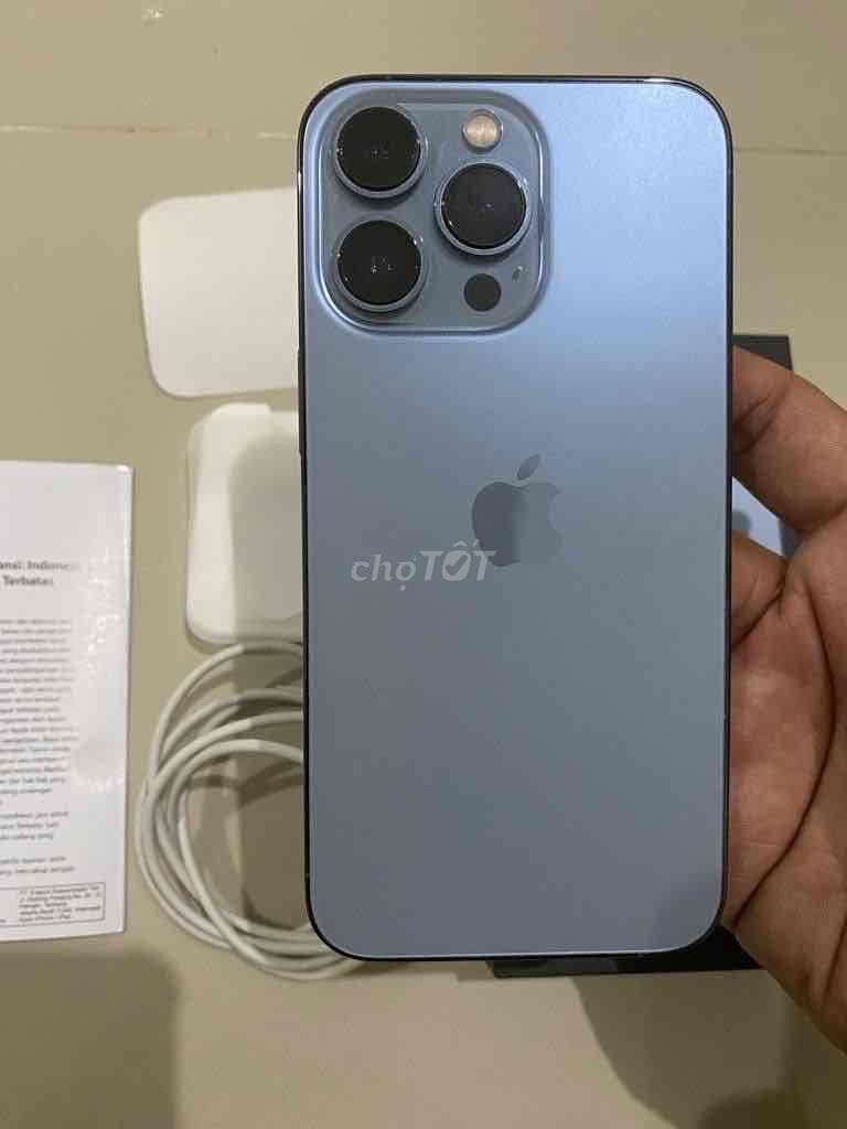 Hết tiền - iphone 13 ProMax 256 xanh còn BH 8 thán