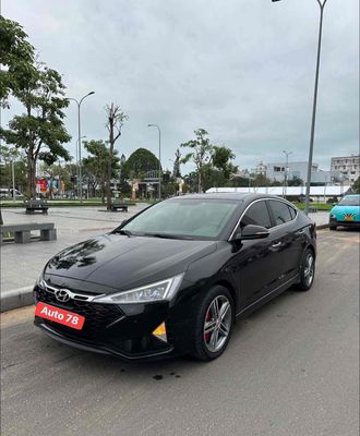 Hyundai Elantra 2019 1.6AT Sport - 50000 km