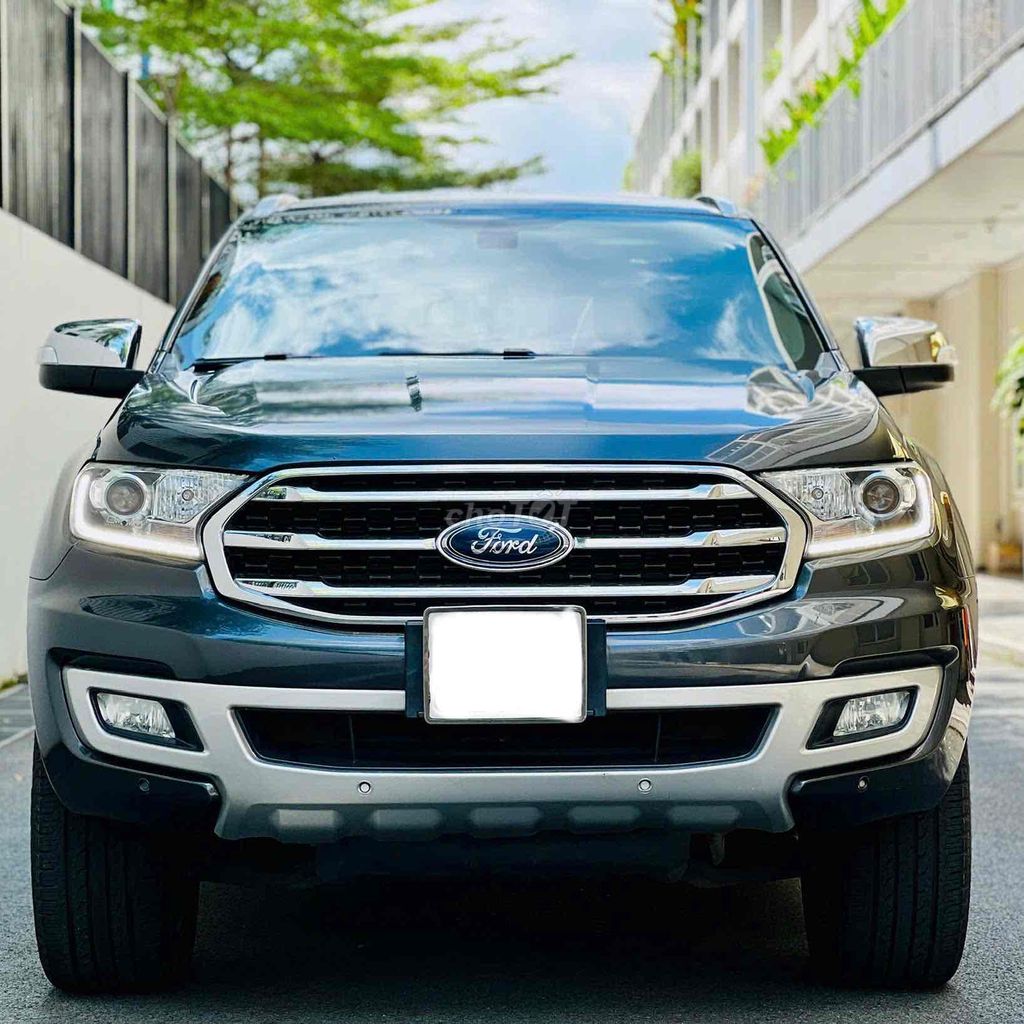 Hãng Ford bán Everest Titan 1 cầu 2018 đã test hãg