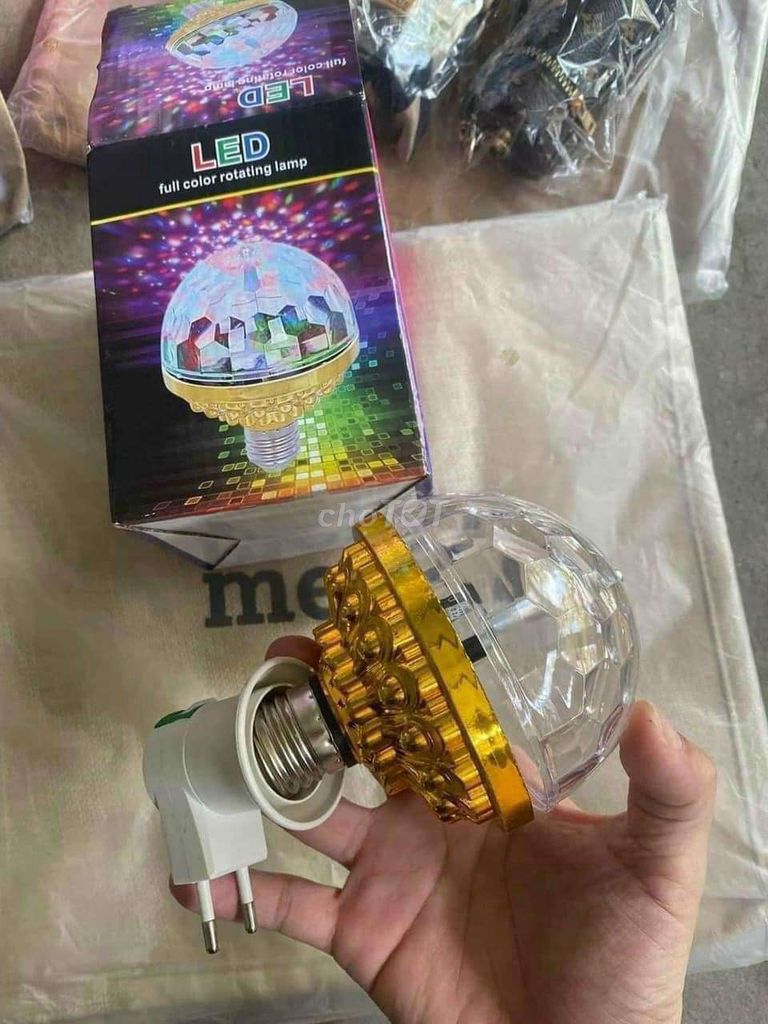 ĐÈN XOAY LED 7 MÀU ( kèm đui). Mua bán Đèn tại Quận Hà Đông Hà Nội được đăng bởi Đinh Len hình 1