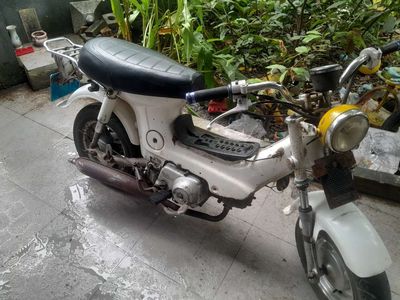 Bán xe chaly ..giấy tờ đầy đủ..máy im.giá 4tr300k. Mua bán Xe máy tại Thành phố Biên Hòa Đồng Nai được đăng bởi vo hoai thuân