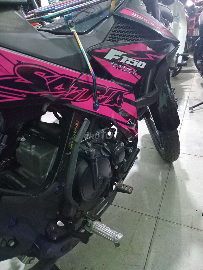 Xe máy Suzuki Satria F150 côn tay đen hồng. Mua bán Xe máy tại Quận Bình Tân Tp Hồ Chí Minh được đăng bởi Cường phát  hình 5