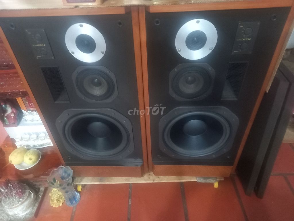 Cần bán am sansui 607echtra và loa diaton 70c