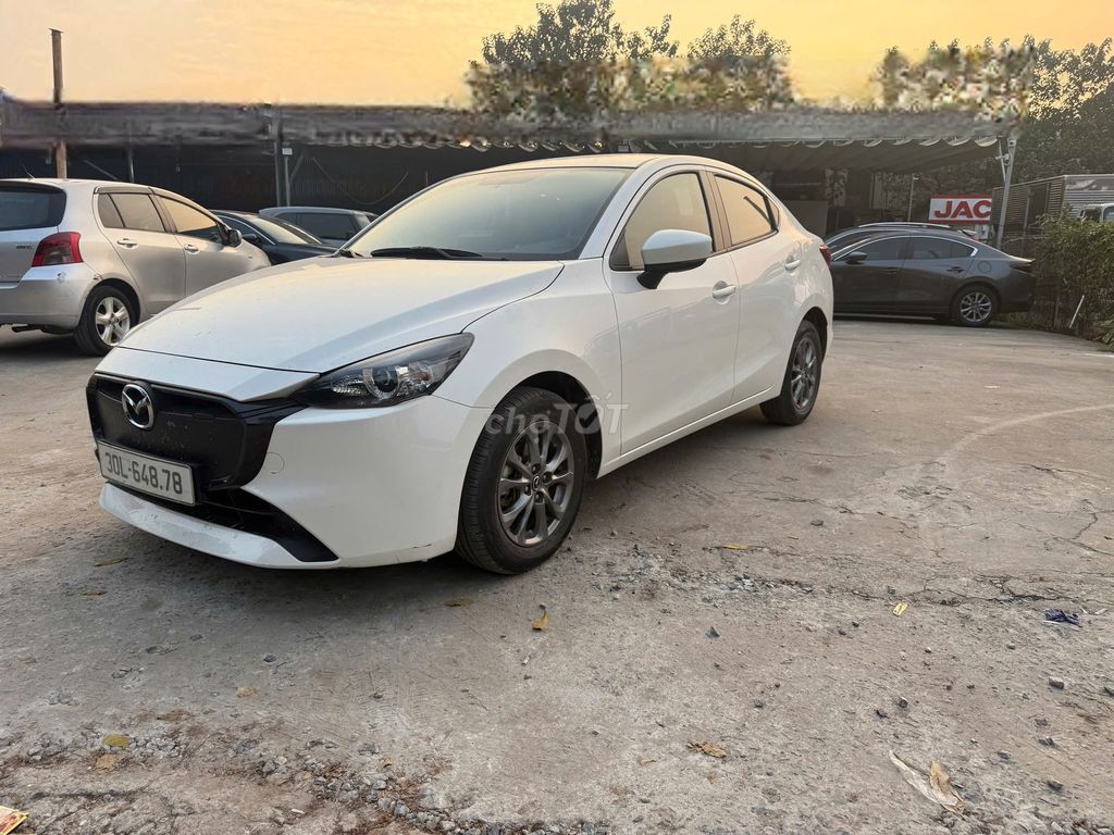 Mazda 2 AT sản xuất 2024, sơn nguyên bản 99%. Mua bán Ô tô tại Quận Long Biên Hà Nội được đăng bởi Long Biên Cars hình 8