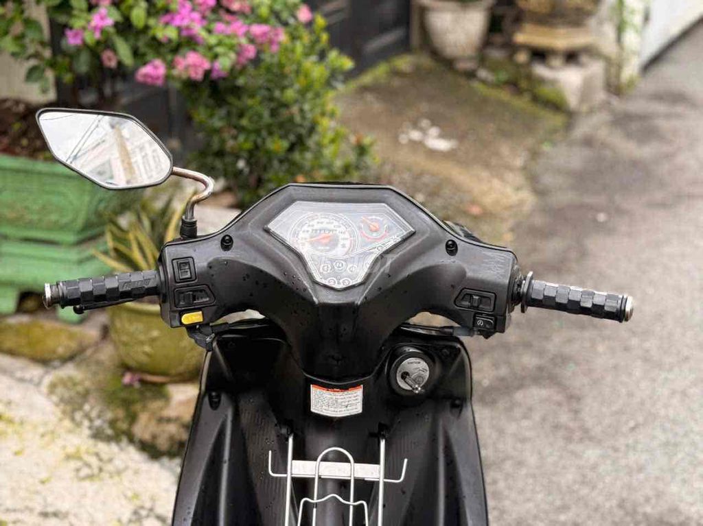 Suzuki axelo mới 95% đẹp nguyên bản bstp giá tốt. Mua bán Xe máy tại Thành phố Thuận An Bình Dương được đăng bởi Nguyễn hảo hình 2