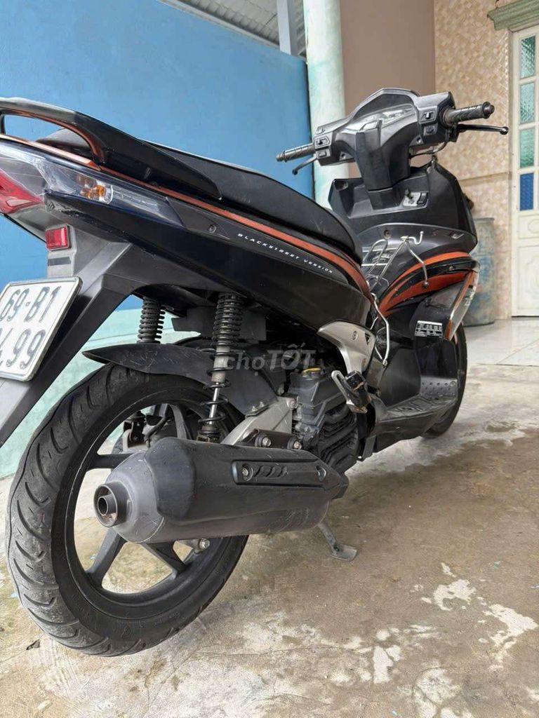 Honda Air Blade thái 2009 Cam Đen. Mua bán Xe máy tại Thành phố Vĩnh Long Vĩnh Long được đăng bởi Lữ Quốc Huynh hình 3