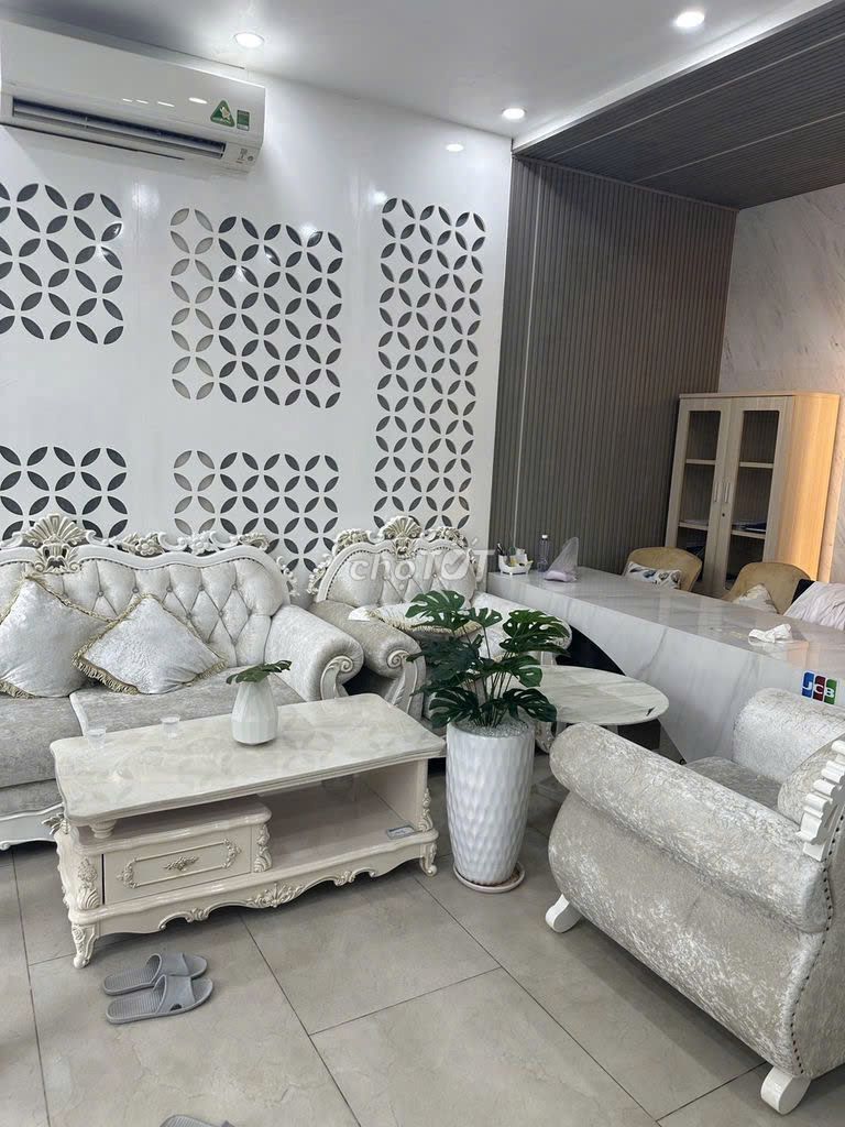 NHÀ MỚI 100% SHOWROOM - 645 ĐIỆN BIÊN PHỦ Q10 ( 6X25M) 2 TẦNG,