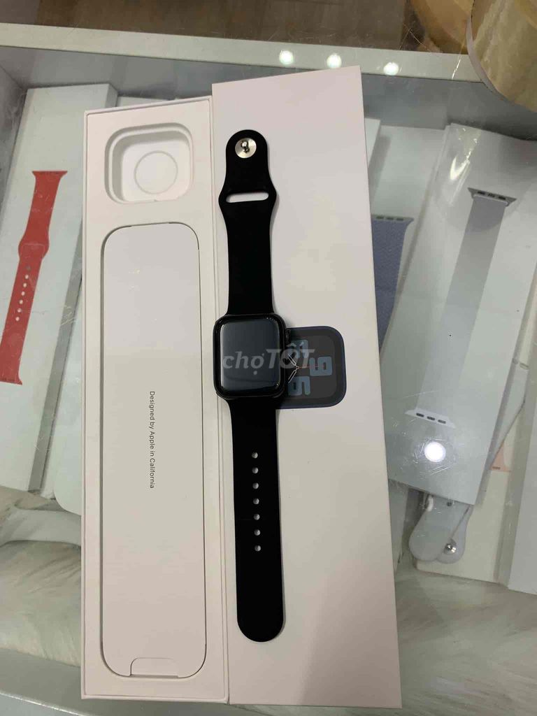 Bán apple watch se 40 đen gen 2 Lte Esim vna