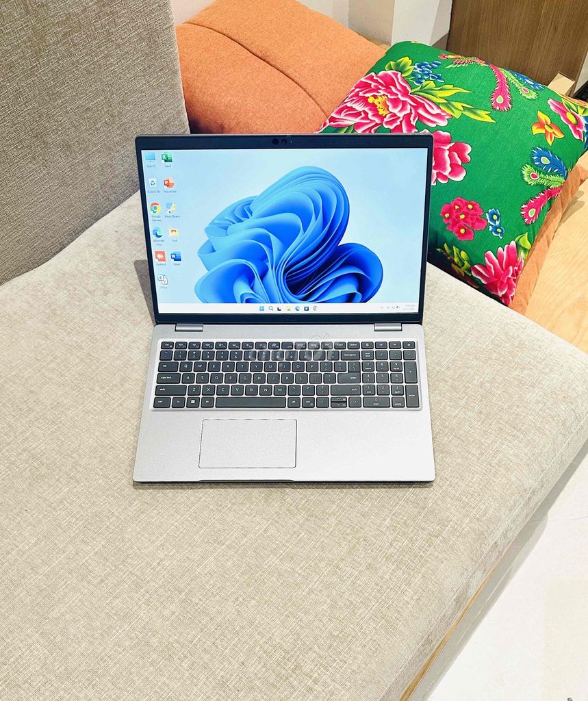 Dell Latitude 5520 US i7/16GB/256GB like new. Mua bán Laptop tại Quận Hồng Bàng Hải Phòng được đăng bởi Trần Mạnh Cường hình 1