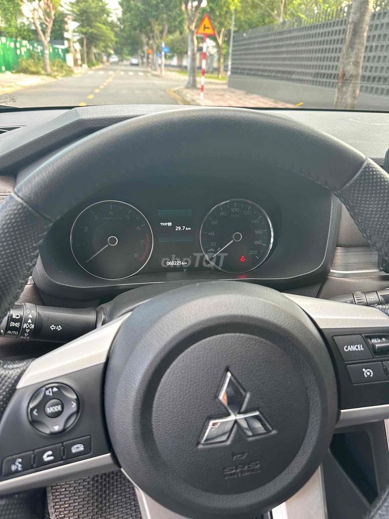 Mitsubishi Xpander 2023 AT Premium - 60000 km. Mua bán Ô tô tại Quận Hải Châu Đà Nẵng được đăng bởi Doan Nghia Mitsubishi Savico hình 4