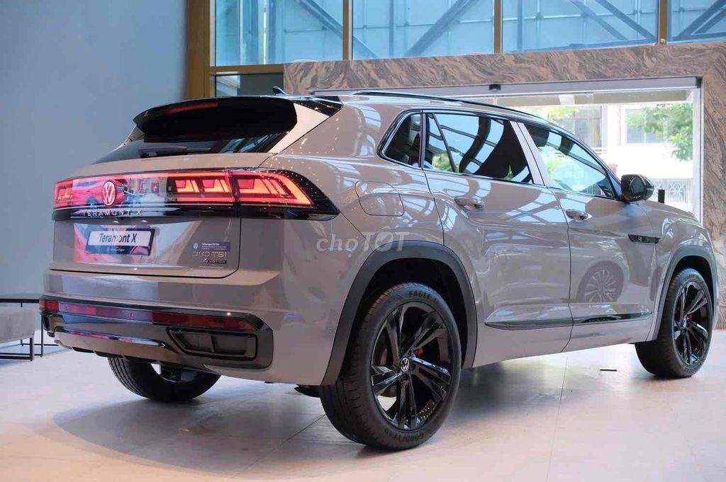 Volkswagen Teramont X Platium Xám. Mua bán Ô tô tại Quận 5 Tp Hồ Chí Minh được đăng bởi Kim Loan Volkswagen Golden  hình 7