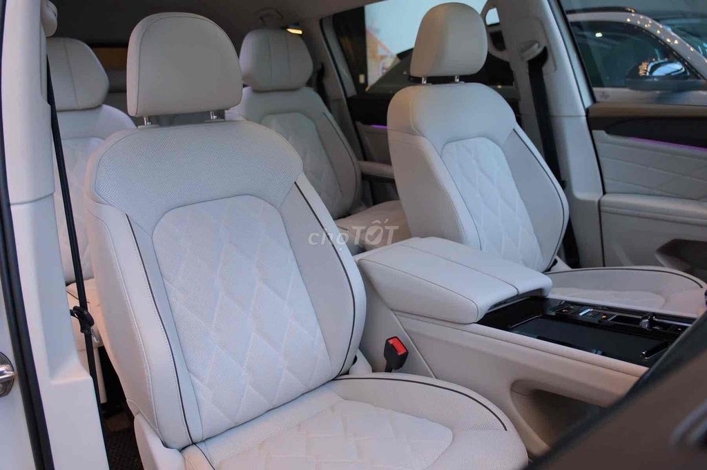 Volkswagen Viloran Luxury  2024 Bạc Kem. Mua bán Ô tô tại Thành phố Đà Lạt Lâm Đồng được đăng bởi Hưng Messi Bán Xe Đức hình 9