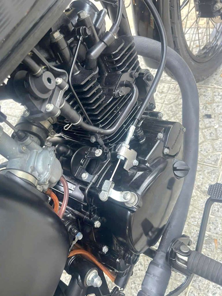 Kawasaki W175 SE 12.000 km màu Đen,Cực Mới