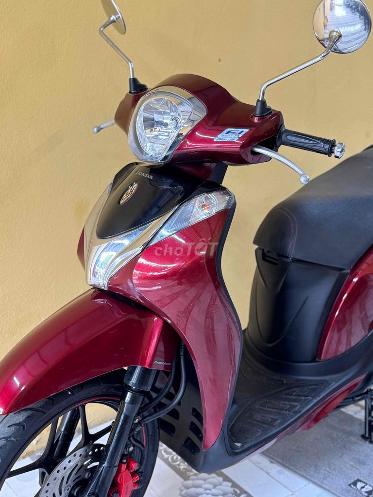 Honda SH Mode 2016 Đỏ đen. Mua bán Xe máy tại Quận Sơn Trà Đà Nẵng được đăng bởi Minh Dũng bán trả góp 136 vân đồn  hình 6