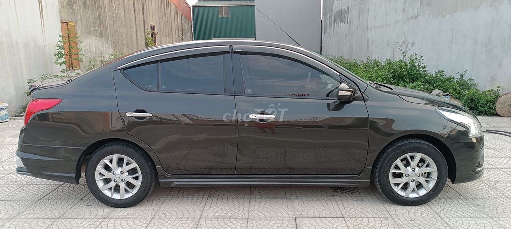 Nissan Sunny Premium AT 2019 автомат чёрный