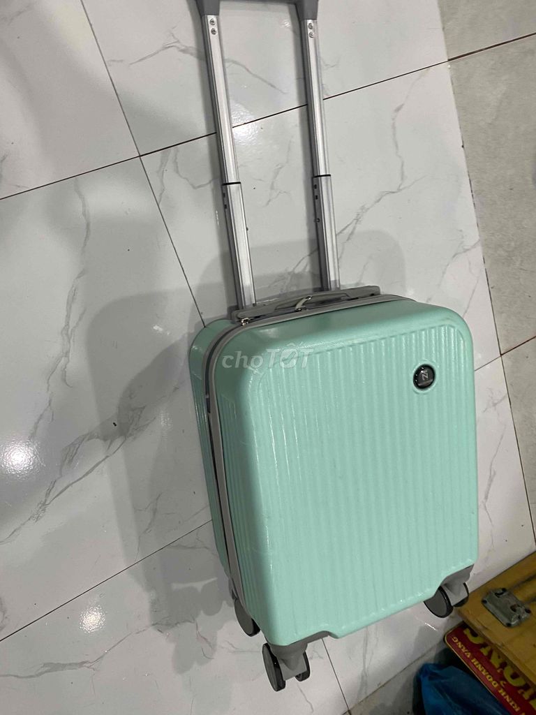 VALI KÉO MINI SIDE 18in đựng phụ kiện du lịch. Mua bán Túi xách tại Quận 4 Tp Hồ Chí Minh được đăng bởi vo thanh long hình 5