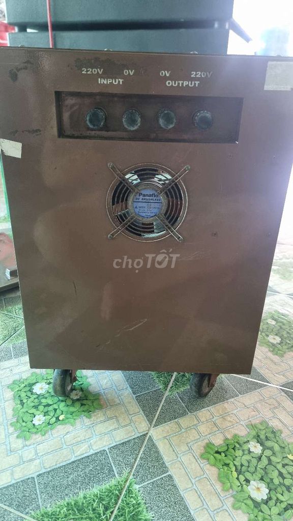 Ổn Áp HANSHIN 15kva Đang Hoạt Động Tốt