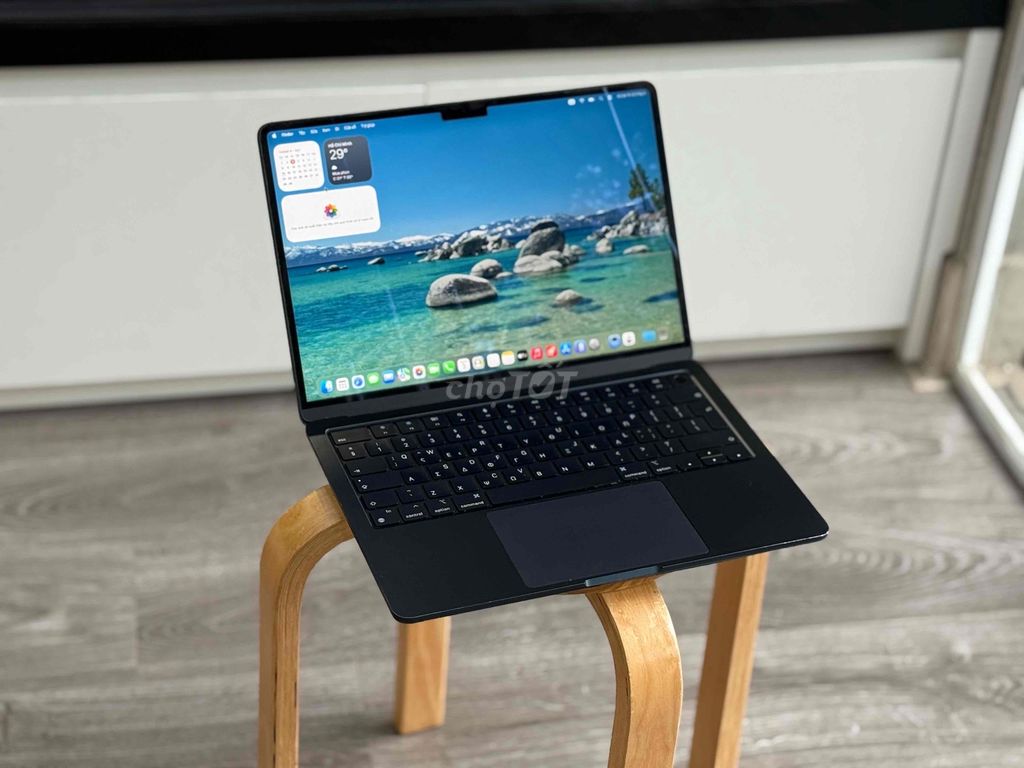 Apple MacBook Air M2 8GB/256GB. Mua bán Laptop tại Quận 10 Tp Hồ Chí Minh được đăng bởi mạc thành hình 1