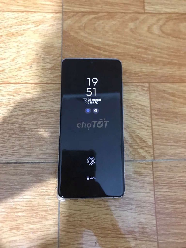 Samsung S20 Plus . Mua bán Điện thoại tại Quận Thanh Xuân Hà Nội được đăng bởi Tran Nam hình 1