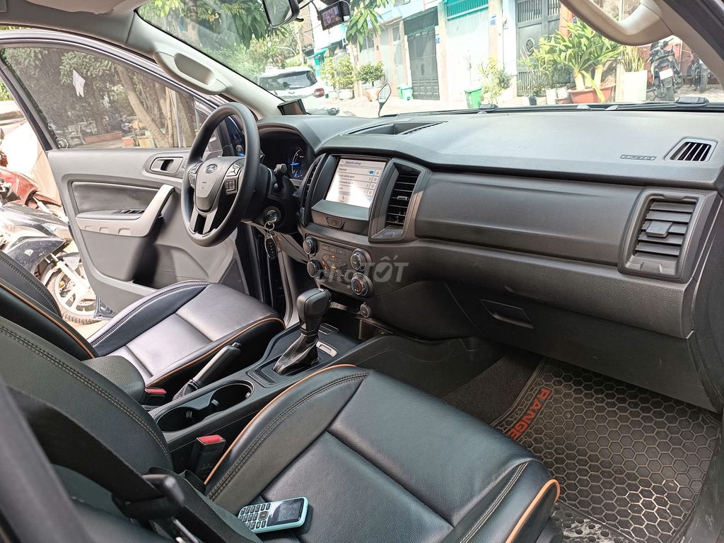 Ford Ranger model 2021 máy dầu số tự động. Mua bán Ô tô tại Quận 12 Tp Hồ Chí Minh được đăng bởi Thịnh 7951 hình 9