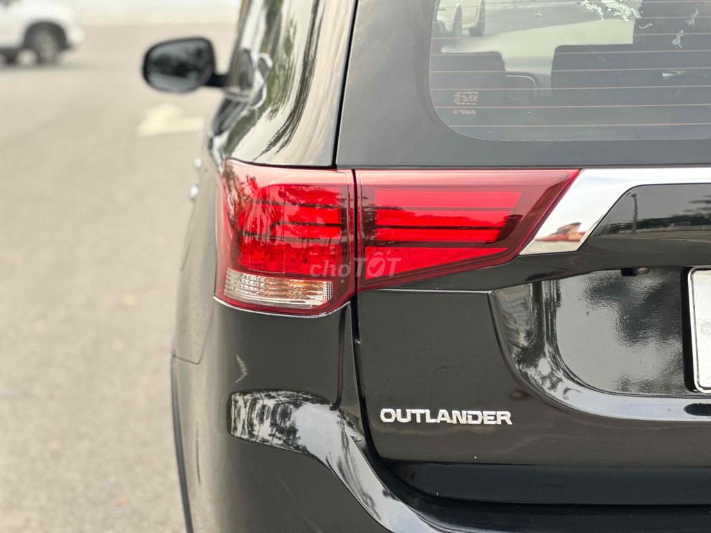 Mitsubishi Outlander 2019 2.0 CVT -. Mua bán Ô tô tại Quận Cầu Giấy Hà Nội được đăng bởi Đức Lợi Auto hình 8
