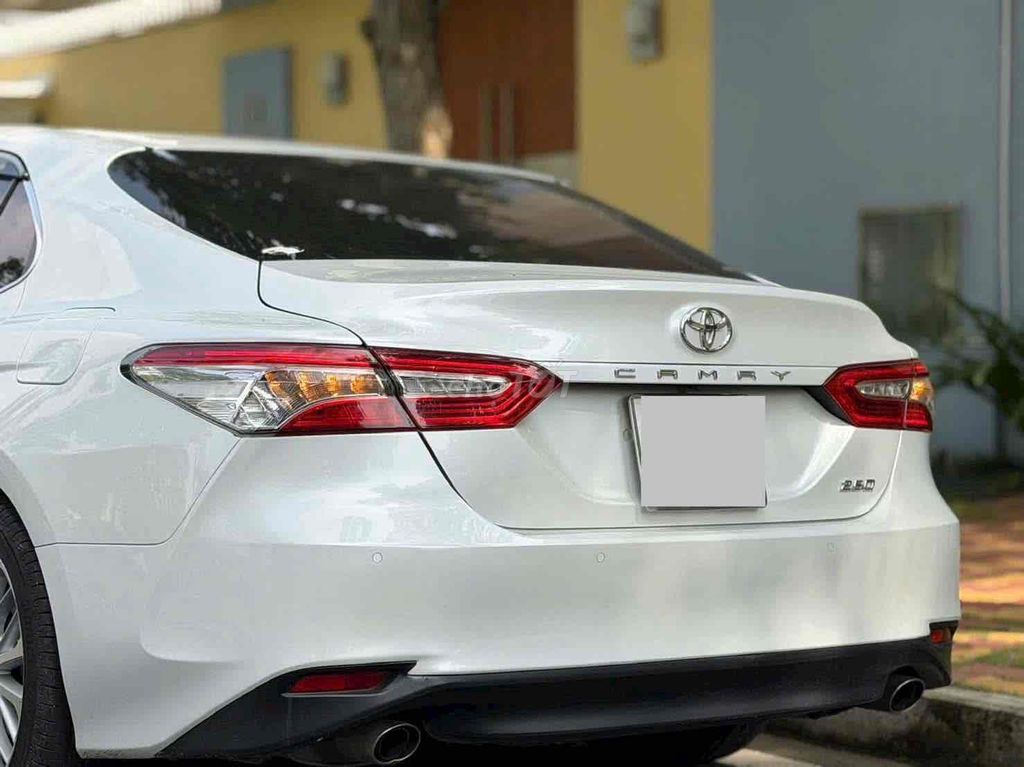 Toyota Camry 2.5Q 2019 xe full lịch sử hãng. Mua bán Ô tô tại Quận 1 Tp Hồ Chí Minh được đăng bởi Nguyên hình 5