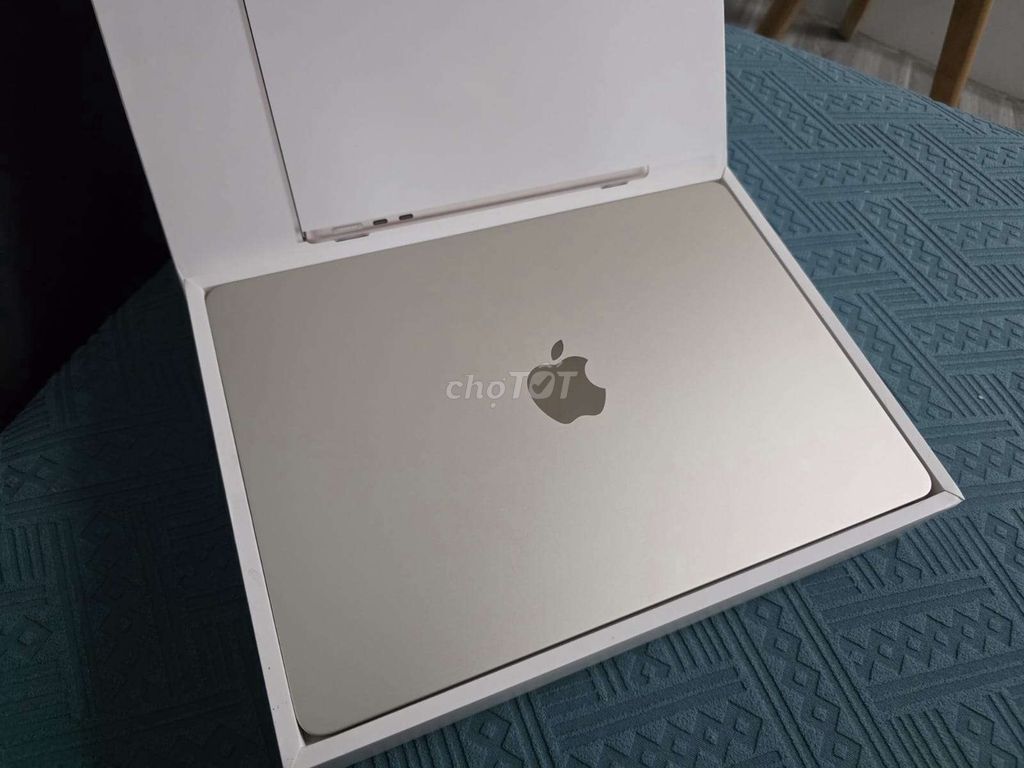 Macbook air M2 16/256 CellphoneS bh 12/2026 xạc 7L. Mua bán Laptop tại Quận Gò Vấp Tp Hồ Chí Minh được đăng bởi Mr Trần hình 1