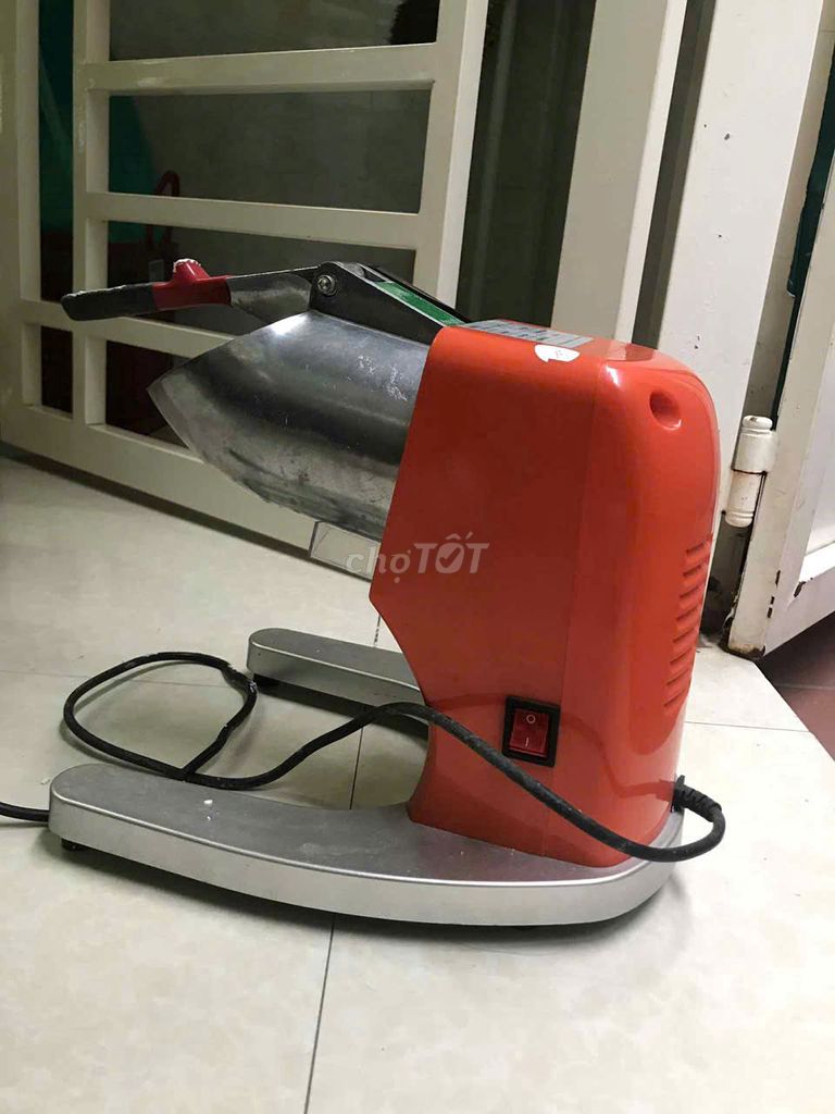 Máy bào đá 888 Cam 500W 220V-240V. Mua bán Bếp, lò, đồ điện nhà bếp tại Thành phố Long Xuyên An Giang được đăng bởi Trinh hình 1