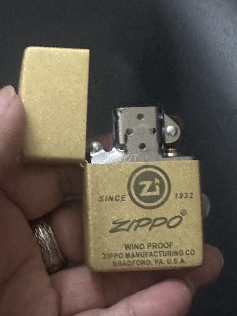 Sưu tầm Zippo zin xịn đẹp.tặng bao da víp.Giao lưu