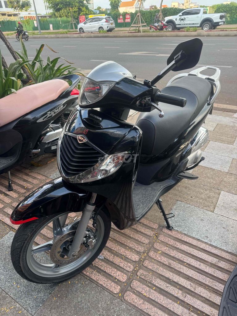 Honda SH 150i 2007 (Phun xăng) màu đen zin 9 chủ. Mua bán Xe máy tại Thành phố Long Khánh Đồng Nai được đăng bởi Duy Linh Xe Máy Chợ Long Khánh  hình 5