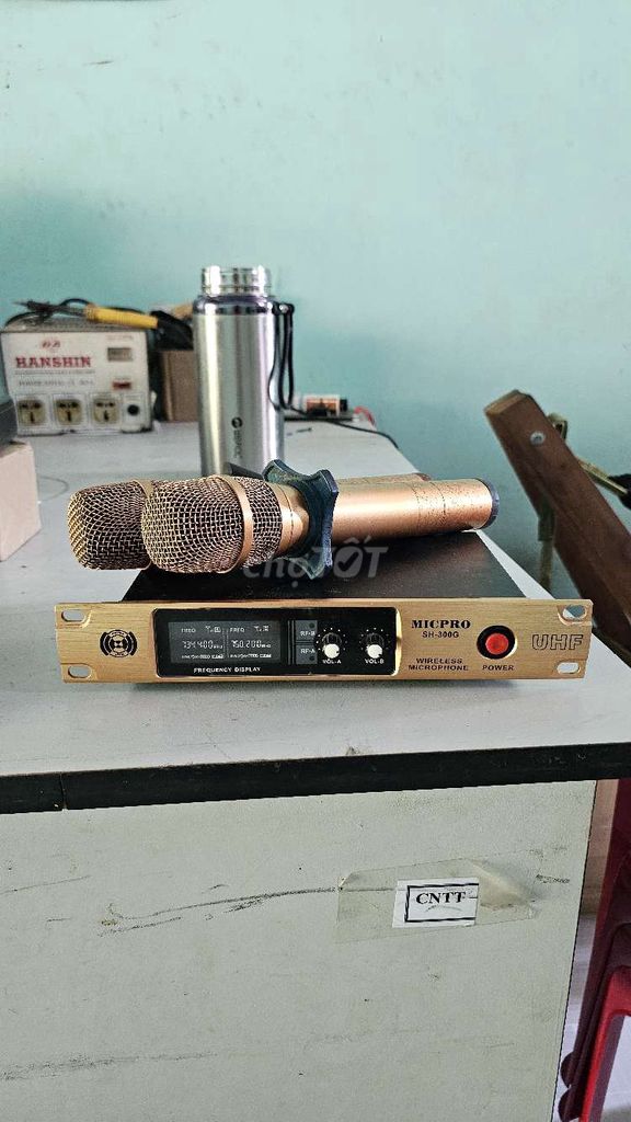 Micro không dây MICPRO SH-388S Vàng đồng. Mua bán Tivi, Âm thanh tại Huyện Mỏ Cày Bắc Bến Tre được đăng bởi phúc audio bến tre hình 1