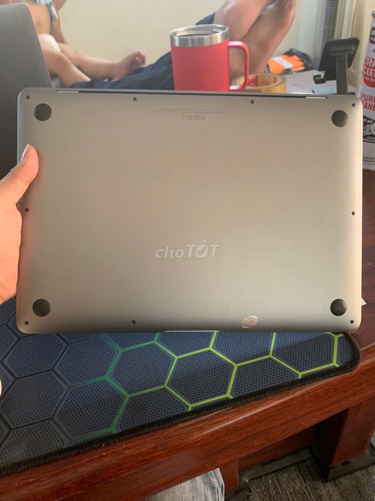 Apple MacBook Air 2020 i3 8GB. Mua bán Laptop tại Quận 5 Tp Hồ Chí Minh được đăng bởi Long hình 1