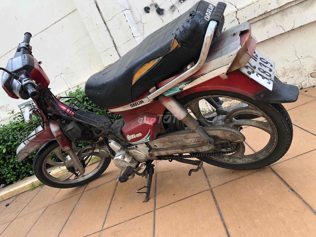 Honda City 100 1998 Красный 12000 км