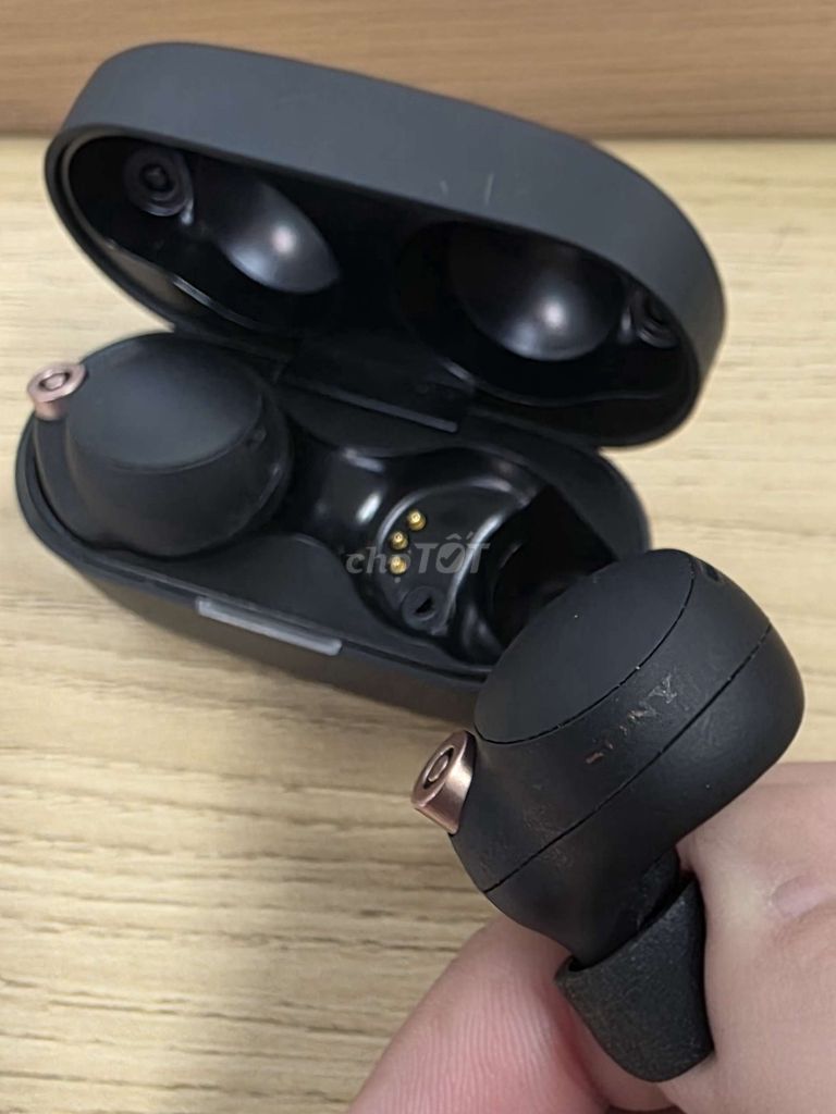 Tai nghe Sony WF-1000XM4 Đen Hư pin. Mua bán Tivi, Âm thanh tại Thành phố Vũng Tàu Bà Rịa - Vũng Tàu được đăng bởi Hoàng Thanh Hà hình 1