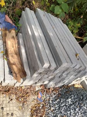 Trụ Bê Tông và Lưới B40. Thép gai rào vườn. Mua bán Đồ chuyên dụng, Giống nuôi trồng tại Quận Ngũ Hành Sơn Đà Nẵng được đăng bởi rin