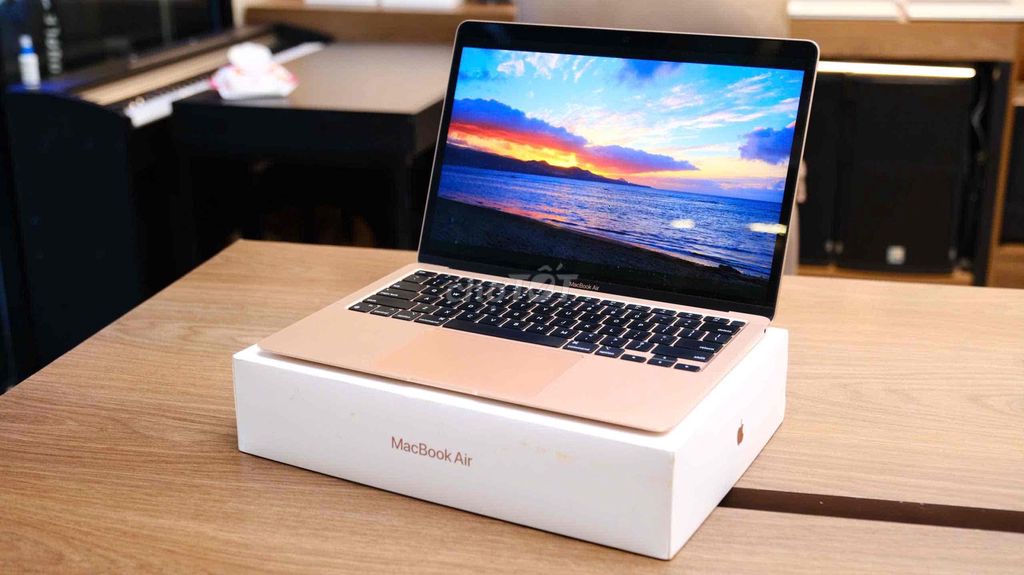 MacBook Air M1 13.3 inch 8GB/256GB. Mua bán Laptop tại Quận Bình Thạnh Tp Hồ Chí Minh được đăng bởi Vân Anh 2Tech House hình 1