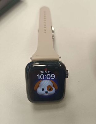 Apple Watch Series 4, GPS + Cellular 40mm - Trắng