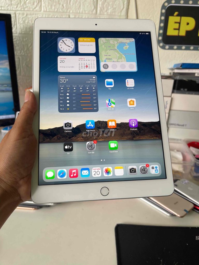 iPad Gen 7 Wifi 32GB Bạc Zin  full Còn mới 99%. Mua bán Máy tính bảng tại Thành phố Buôn Ma Thuột Đắk Lắk được đăng bởi táo zin BMT hình 1