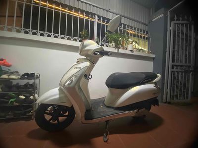 xe yamaha grand 2019 màu ngọc trai