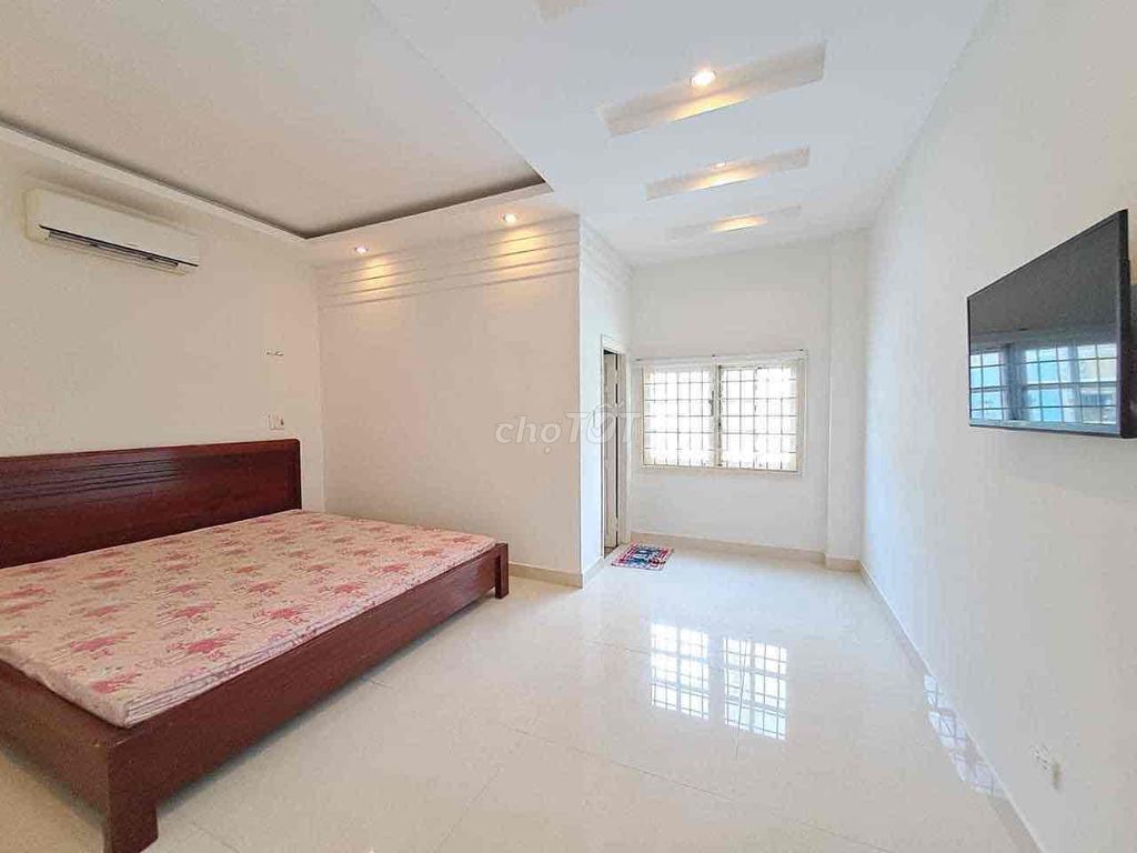 Cho thuê nhà 5 tầng đường 10m5 khu biển Phạm Văn Đồng