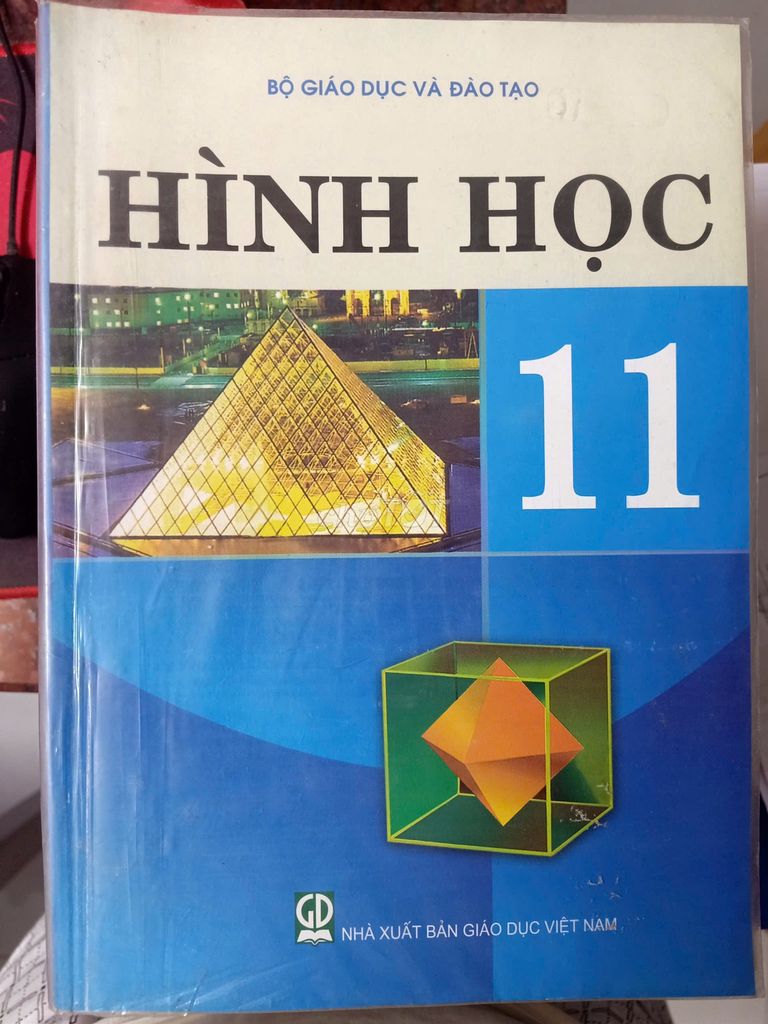 Sách giáo khoa Hình học 11