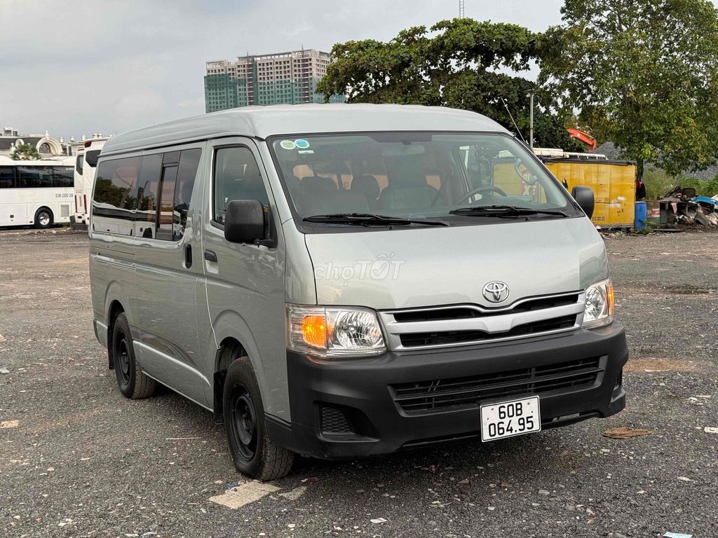 Toyota Hiace 2011 máy xăng 16 chỗ xe cơ quan !. Mua bán Ô tô tại Quận Bình Tân Tp Hồ Chí Minh được đăng bởi Xe Cũ Giá Tốt Bình Tân hình 5