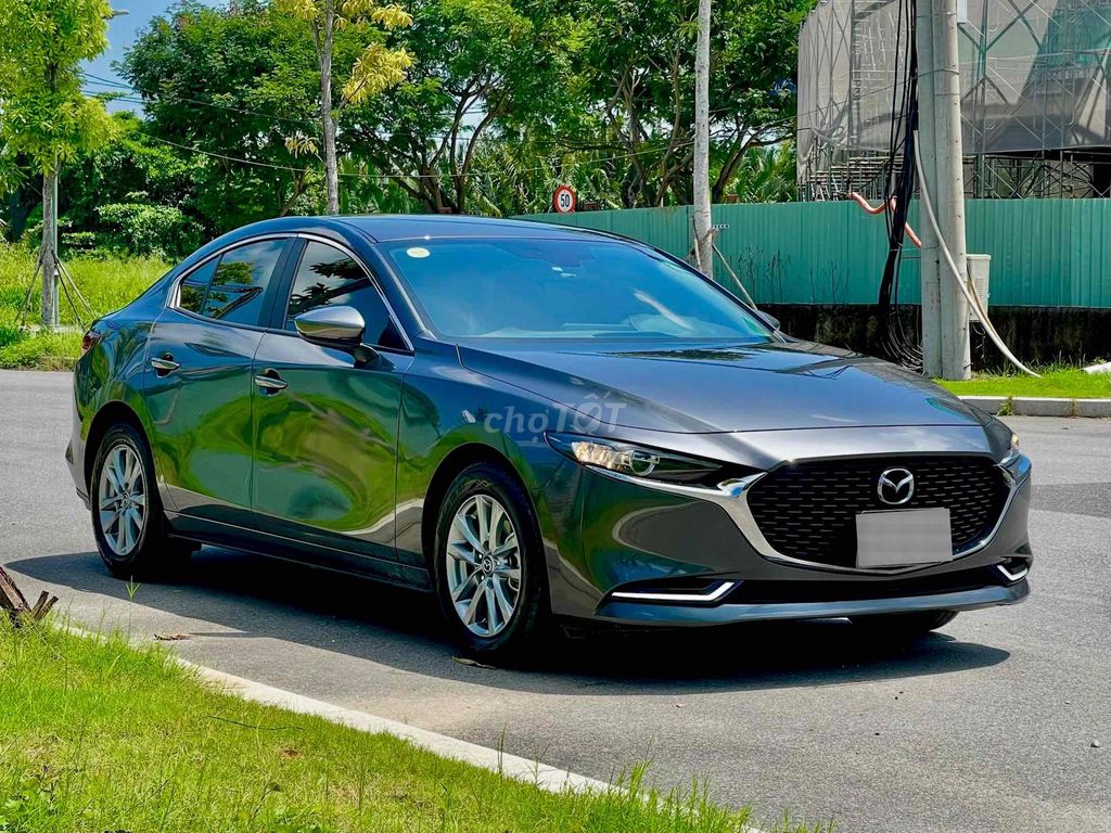 Mazda 3 Luxury 2023 Серый 17 000 км
