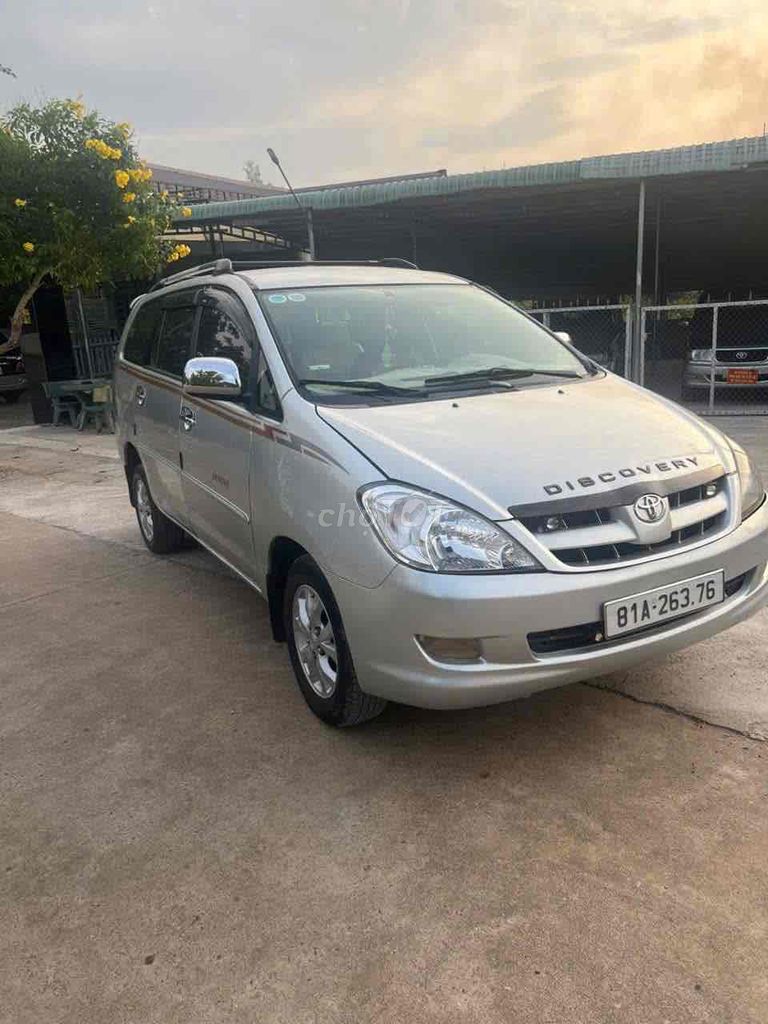 Toyota Innova 2007 J