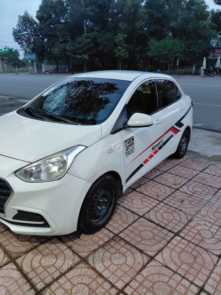 Hyundai Grand i10 Sedan 2019 1.2 MT Base 11109 km. Mua bán Ô tô tại Thị xã Bến Cát Bình Dương được đăng bởi Toán Mp hình 3