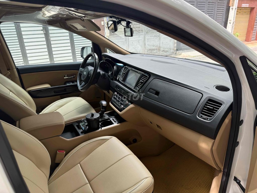 Kia Sedona 2018 2.2 DATH - 100000 km. Mua bán Ô tô tại Quận Bình Thạnh Tp Hồ Chí Minh được đăng bởi Tuan hình 9