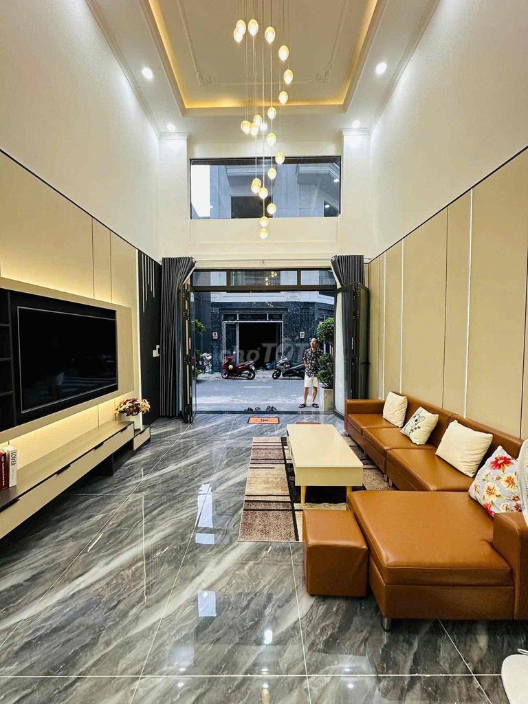 Bán Nhà Phố siêu đẹp 4,5x11,5 4PN 5WC nằm ngay khu dân cư Thành Đô Q12. Mua bán nhà ở tại Quận 12 Tp Hồ Chí Minh được đăng bởi Ngô Thị Phương Trang hình 3
