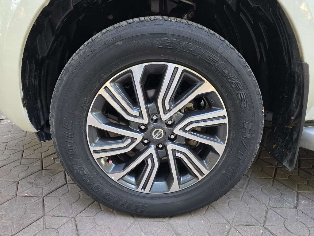 Nissan Terra V sx 2019 đi ít. Mua bán Ô tô tại Quận Cầu Giấy Hà Nội được đăng bởi Thăng ManyCar hình 8