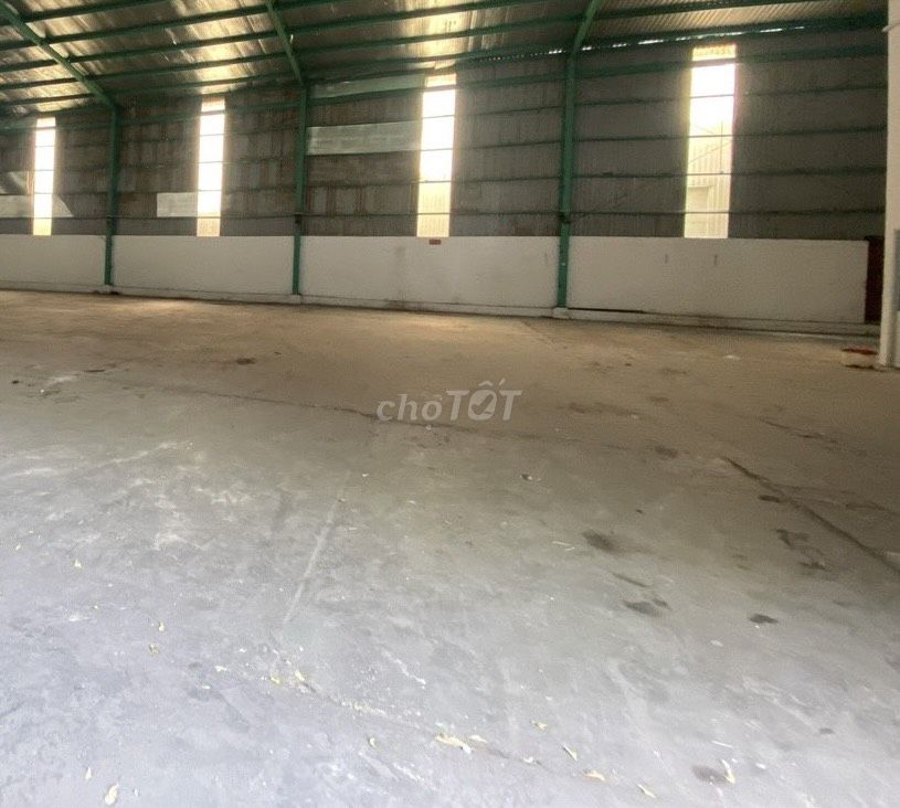 Kho Phạm Hữu Lầu 600m2 có sẵn pccc tự động đường cont tận cửa